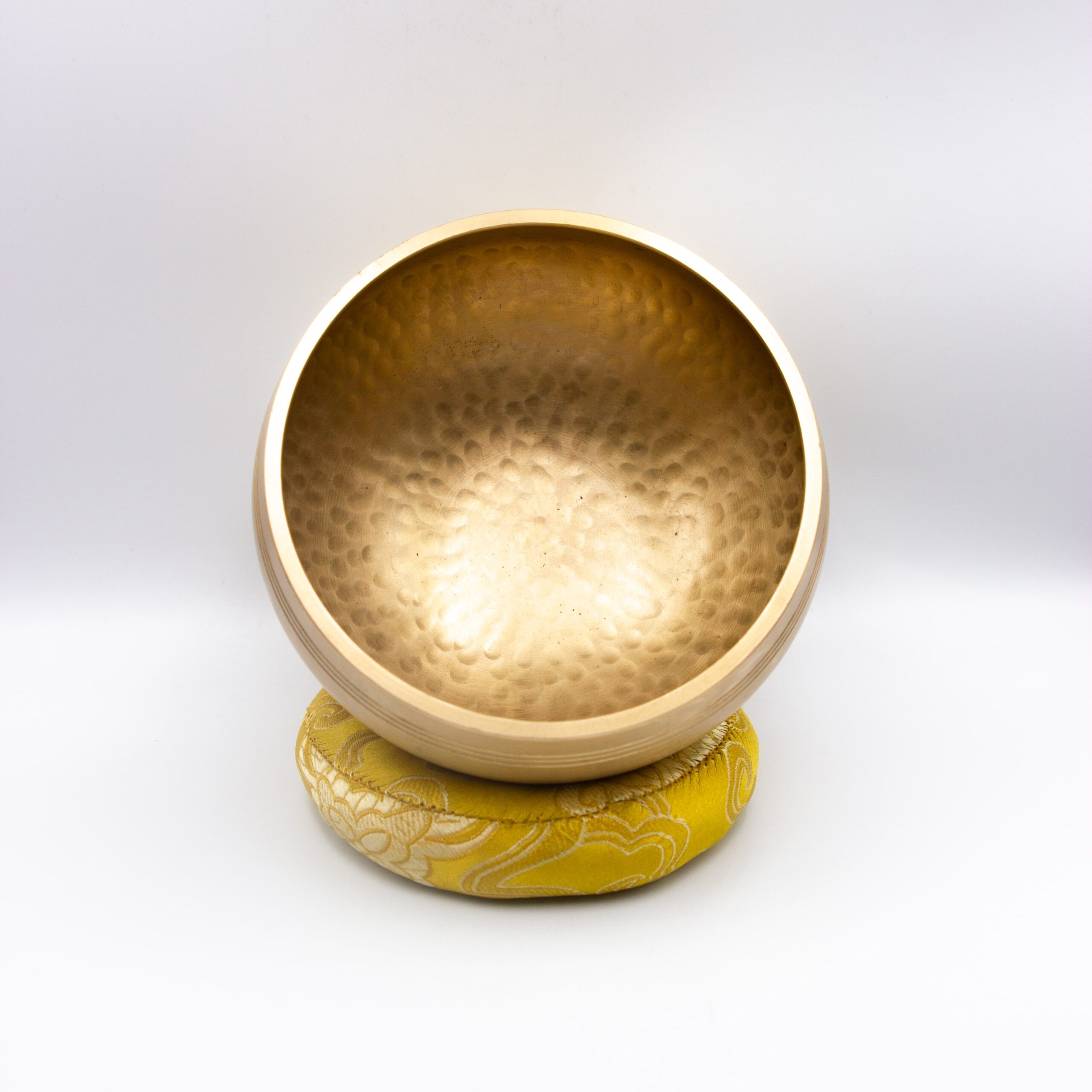 Authentic Himalayan Pure Golden Shinning Singing Bowl Single Set Handcrafted in Nepal Medium (455 grams) Includes Traditional Wooden Striker and Silk Cushion – Ideal for Healing, Mindfulness, Meditation, and Yoga - Image 9